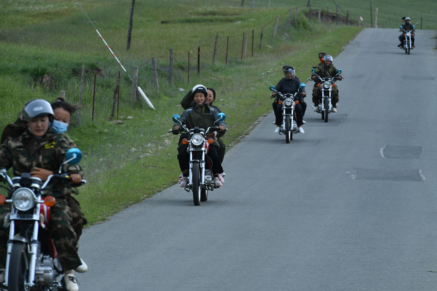 【顯影中國】生態(tài)管護(hù)&ldquo;娘子軍&rdquo; 這群小姐姐真颯！